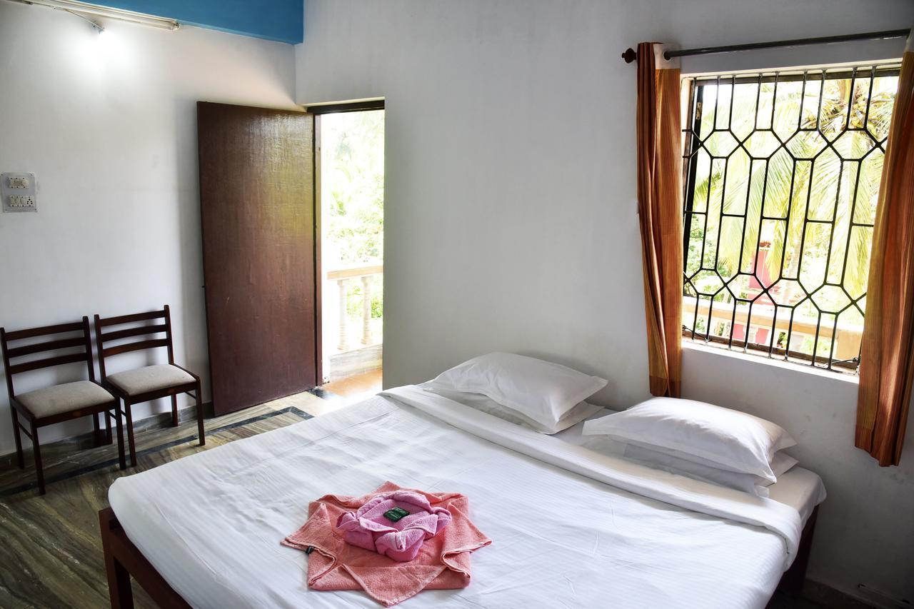 Blue Marine Resort Calangute Ngoại thất bức ảnh